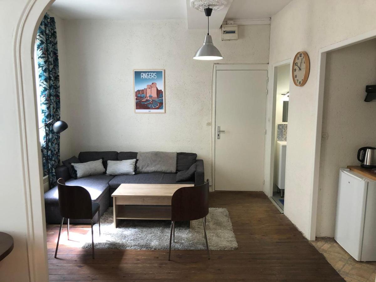 Coeur De Ville Appartement Meuble 昂热 外观 照片